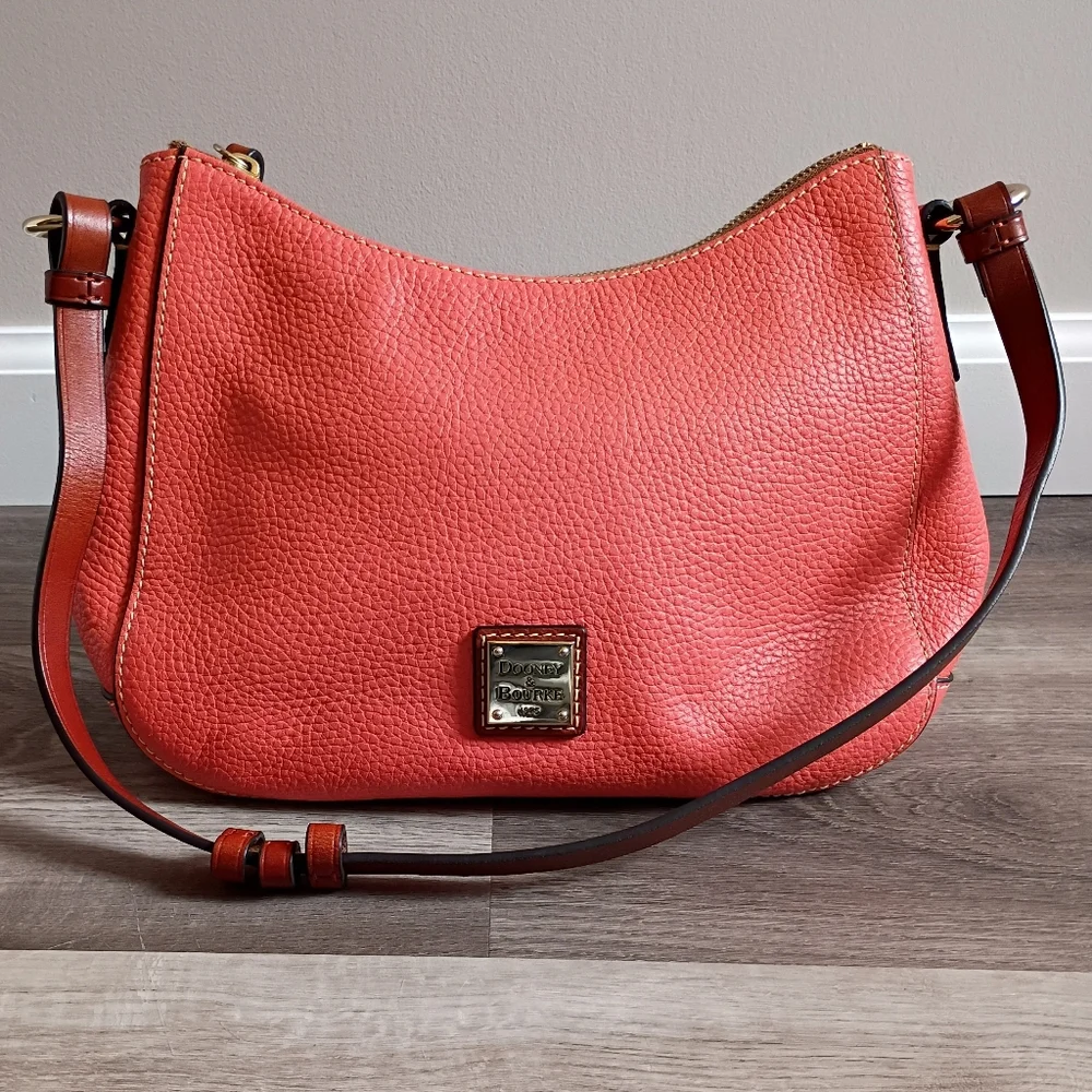 Dooney & Bourke Womens Kiley Orange Peach Pebbled Leather Red Liner Hobo Handbag